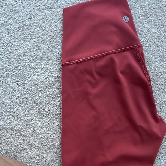 Lululemon leggings in size 2 in peach colour - Picture 2 of 2